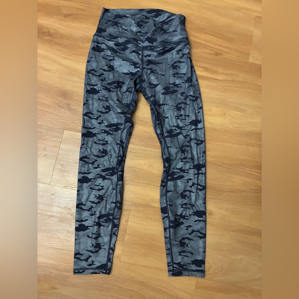 Zyia Active Silver Navy Camo Supreme Hi-Rise 7/8 Leggings Size 8-10 - Picture 2 of 5